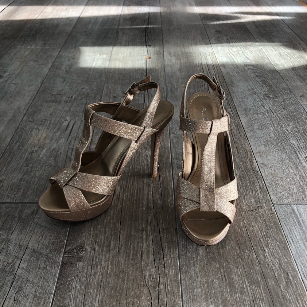 Aldo Gold Pumps